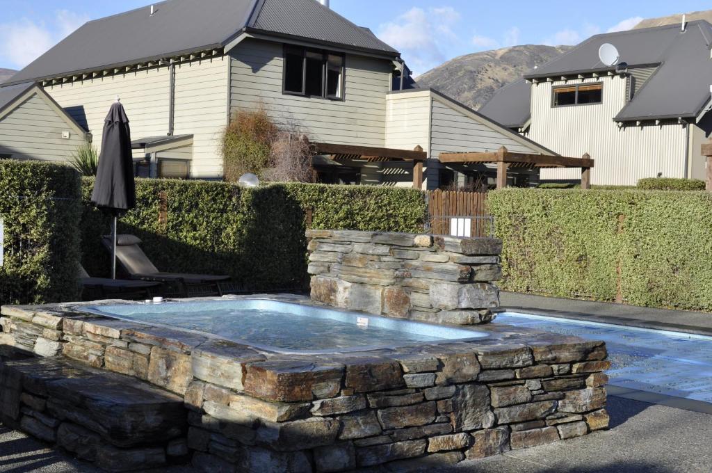 Lansdown Villa Apartments Wanaka Dış mekan fotoğraf